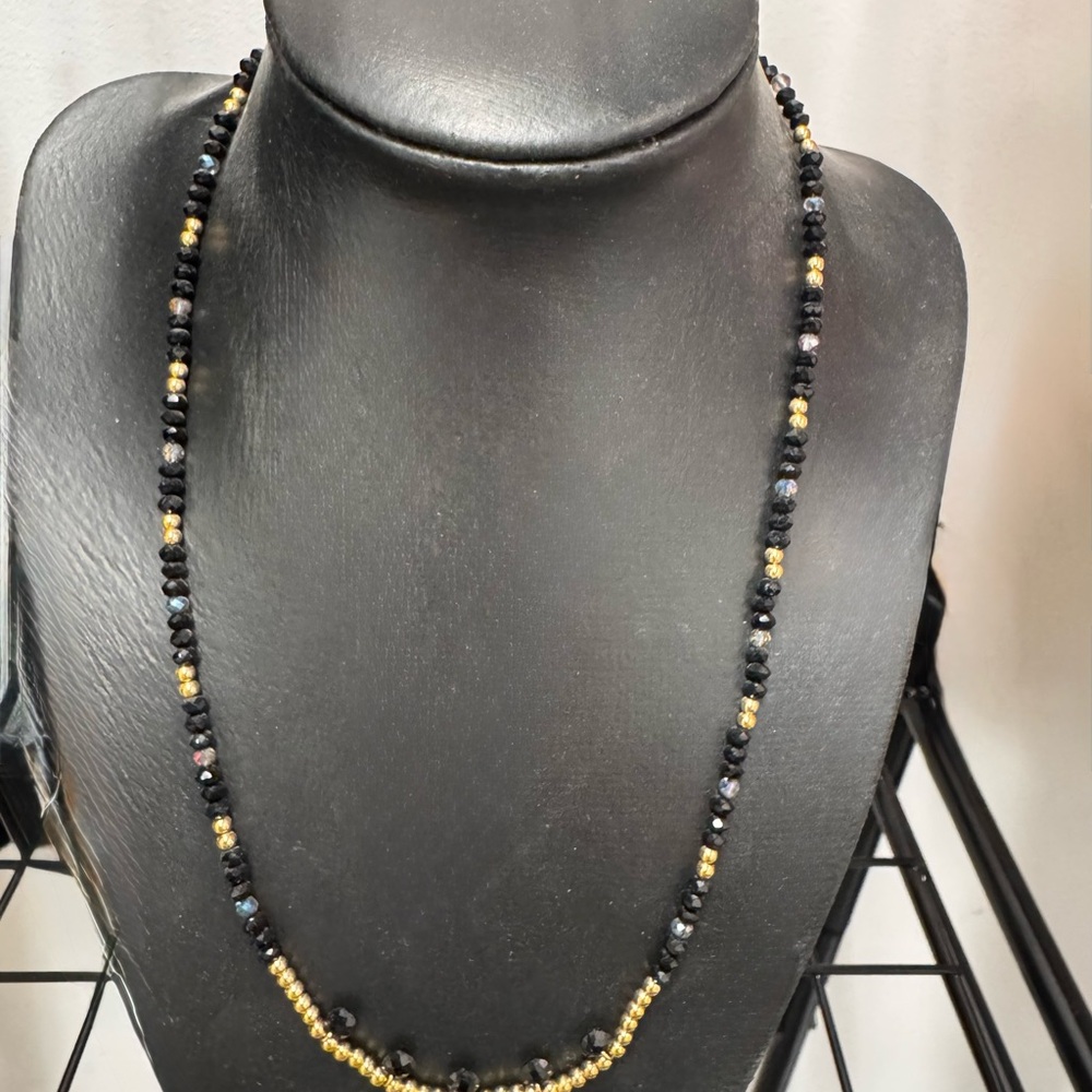 Fashion Jewelry Black and Gold Necklace